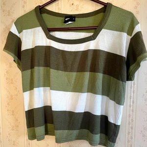 Vintage 90’s/Y2K Crop Top